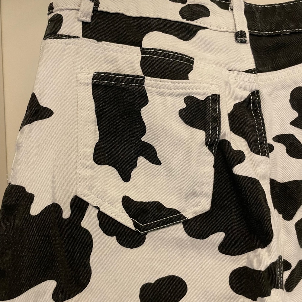 Cowprint wide leg jeans - cowgirl size medium